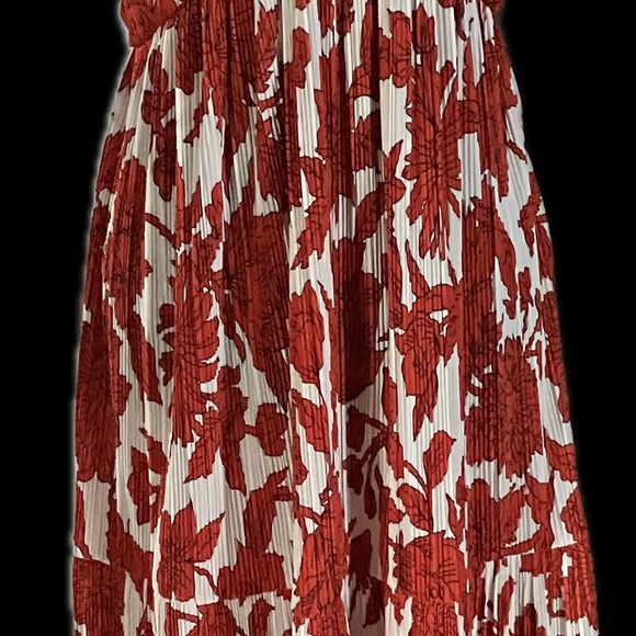 RED & WHITE MAXI DRESS - Picture 2 of 4